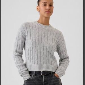 Gap Gray Cable Knit Sweater 100% cotton
